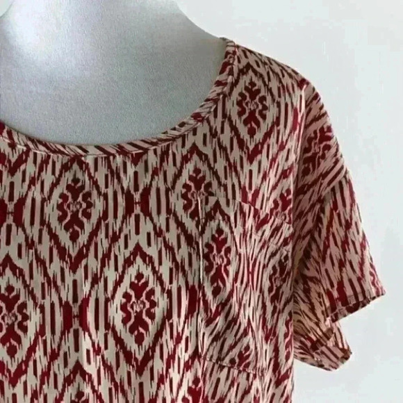 Paper Kite top large geometric hi-lo lightweight - Picture 2 of 7